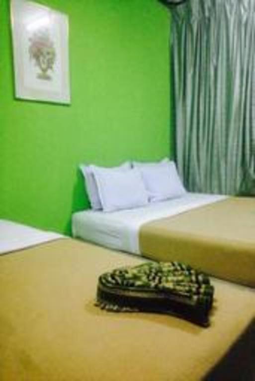 F Hotel Sungai Dua Bukit Exterior photo